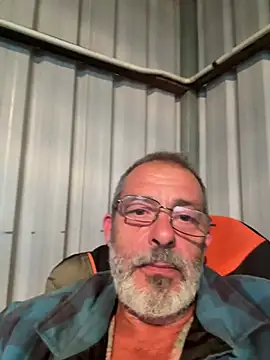 Snapshot of ausbod chatting on May 1, 2026, 8:25 pm ausbod online show from May 1, 2026, 8:25 pm