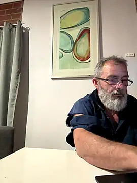 ausbod online show from October 4, 2025, 10:50 am