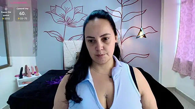veronicabbw online show from November 13, 2025, 12:09 pm