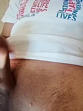 Snapshot of El_baby12 chatting on November 4, 2025, 10:08 am El baby12 online show from November 4, 2025, 10:08 am