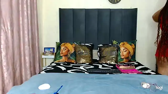 quenliyasa online show from February 11, 2026, 8:52 pm