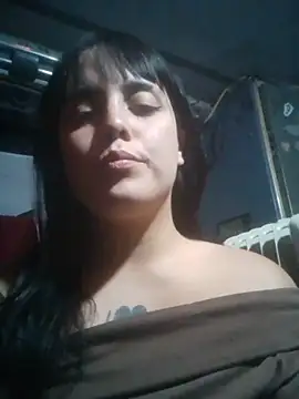 Snapshot of lucylovles chatting on June 2, 2026, 5:40 am lucylovles online show from June 2, 2026, 5:40 am