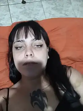 Snapshot of lucylovles chatting on August 3, 2026, 10:47 pm lucylovles online show from August 3, 2026, 10:47 pm
