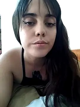 lucylovles online show from December 1, 2024, 7:52 pm