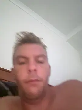 Snapshot of aus_guy93 chatting on April 6, 2026, 3:57 am aus guy93 online show from April 6, 2026, 3:57 am