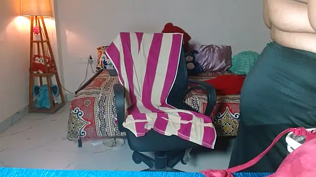 Snapshot of Naughty_Ayesha1 chatting on July 17, 2026, 6:43 am Naughty Ayesha1 online show from July 17, 2026, 6:43 am