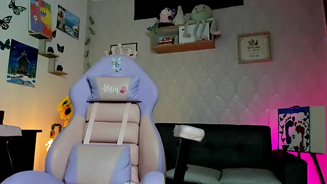 Alaia Love77 online show from March 13, 2026, 9:53 pm