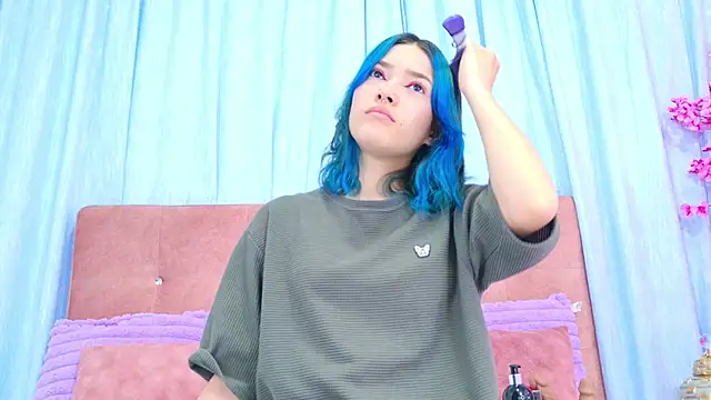 AlliciaKim online show from November 28, 2025, 7:14 pm