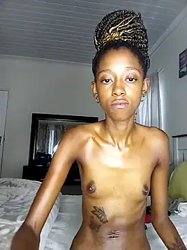 02Boitybaby online show from December 17, 2024, 2:33 pm