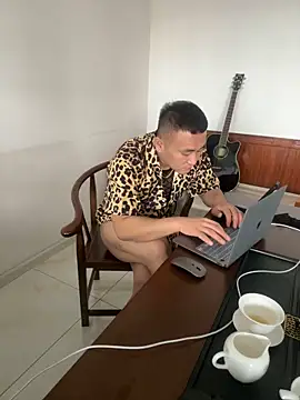 ShaoZian 1 online show from November 17, 2025, 6:39 am