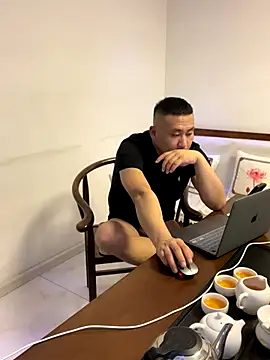 ShaoZian 1 online show from November 1, 2025, 4:34 pm