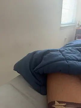 elamante03 online show from January 22, 2025, 5:06 pm