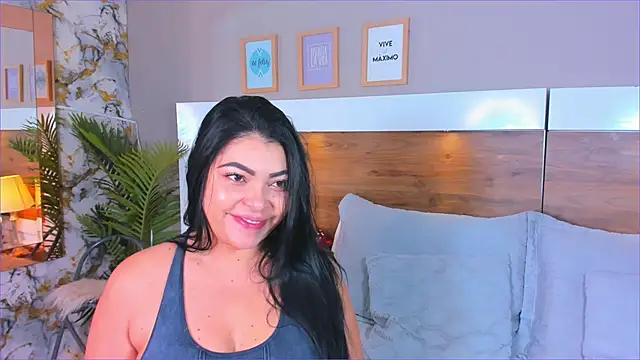 EmaBakker online show from February 16, 2026, 9:41 am