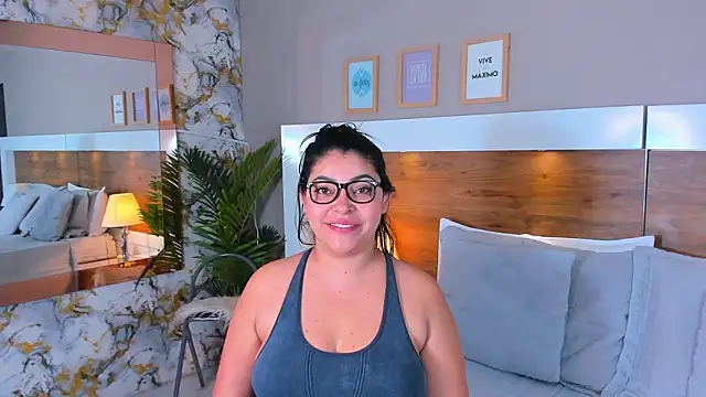 EmaBakker online show from February 26, 2026, 5:07 am