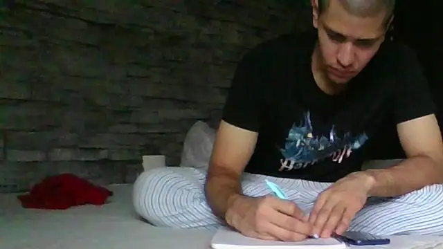 Sexylatin64 online show from April 17, 2026, 12:41 pm