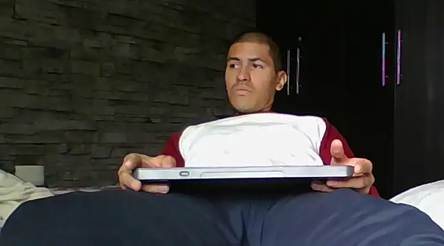 Snapshot of Sexylatin64 chatting on March 6, 2025, 3:35 pm Sexylatin64 online show from March 6, 2025, 3:35 pm