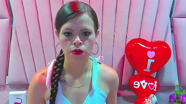 Snapshot of Mariana_Benett chatting on October 4, 2025, 8:54 pm Mariana Benett online show from October 4, 2025, 8:54 pm