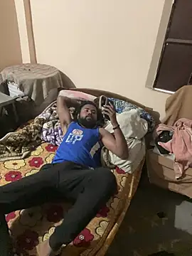 pura43 online show from January 17, 2026, 6:39 am