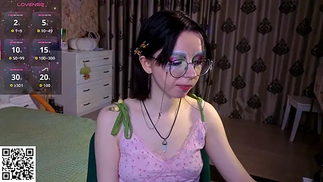 Nora Failure online show from February 2, 2026, 4:06 pm