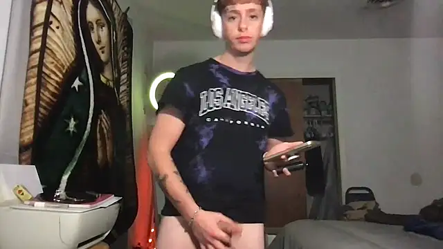 twentywithafelonyy online show from December 11, 2024, 5:32 am