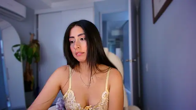 Snapshot of auroracaruso11 chatting on October 23, 2025, 8:40 pm auroracaruso11 online show from October 23, 2025, 8:40 pm