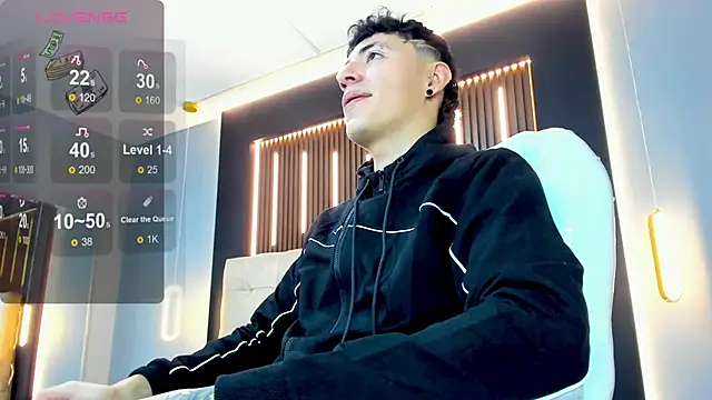 Snapshot of Lobo_17_ chatting on February 26, 2026, 3:39 am Lobo 17 online show from February 26, 2026, 3:39 am