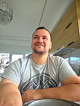 KarlosCarutox online show from November 12, 2025, 12:20 pm