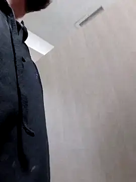 QcMisterv13 online show from January 28, 2025, 11:50 pm