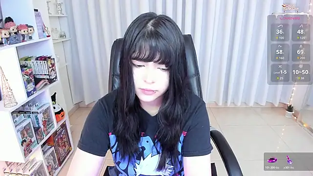 misshoneyxxx online show from November 20, 2025, 2:12 am