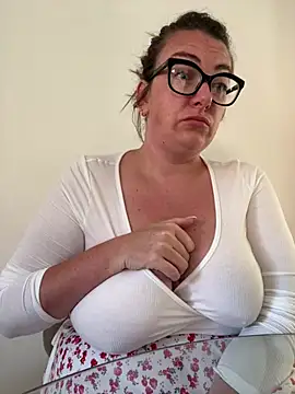 Miss Stassi online show from June 29, 2026, 7:26 am