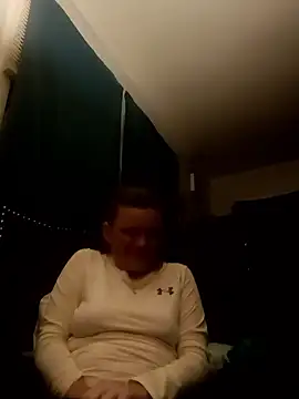 skyeb0787 online show from December 3, 2024, 7:49 am