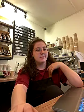 cinnabon  online show from October 10, 2025, 12:39 pm