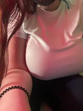 Snapshot of Jessicaaa chatting on January 7, 2026, 11:32 pm Jessicaaa online show from January 7, 2026, 11:32 pm