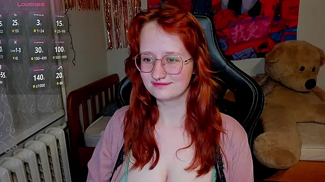 KrisTyBooBsin online show from February 7, 2026, 4:37 pm