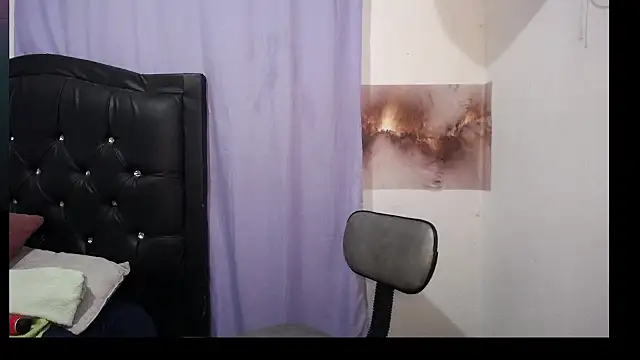 Snapshot of jadde_blair chatting on October 14, 2025, 11:36 pm jadde blair online show from October 14, 2025, 11:36 pm