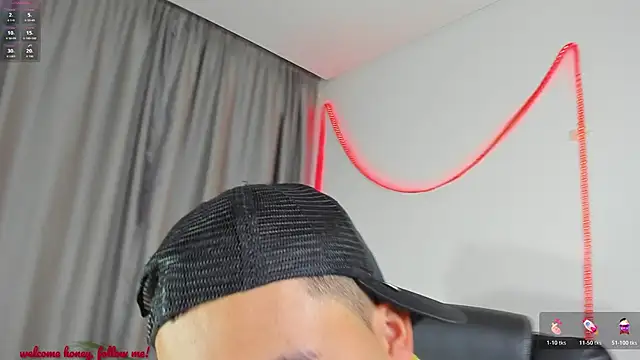 Snapshot of kalivan_voinesscu chatting on November 26, 2025, 8:36 am kalivan voinesscu online show from November 26, 2025, 8:36 am