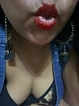 Tameesh sexy mistress online show from February 12, 2026, 6:07 pm