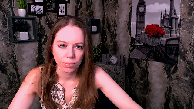 GloriaSi  online show from April 24, 2026, 4:36 am