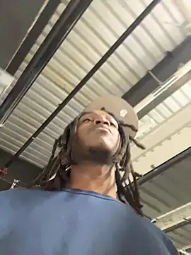 Snapshot of sneakylink13__ chatting on October 29, 2025, 6:07 pm sneakylink13 online show from October 29, 2025, 6:07 pm