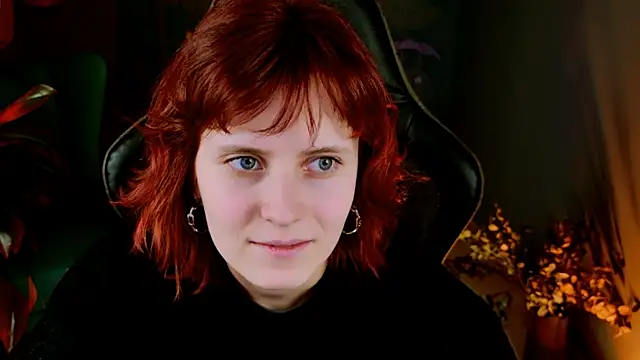 Snapshot of LolaAsmus chatting on March 11, 2025, 8:19 am LolaAsmus online show from March 11, 2025, 8:19 am