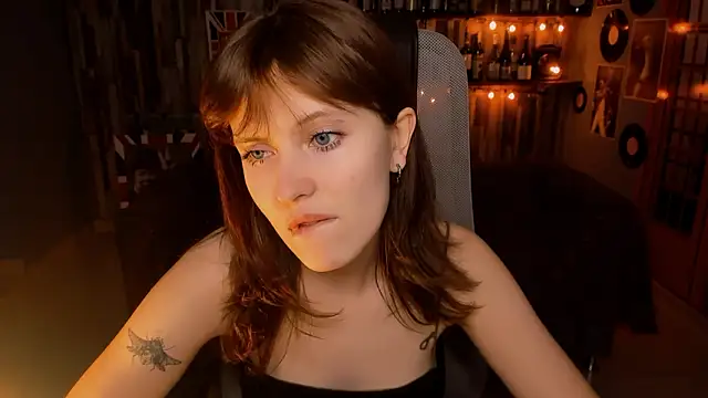 Snapshot of LolaAsmus chatting on February 7, 2026, 9:28 am LolaAsmus online show from February 7, 2026, 9:28 am