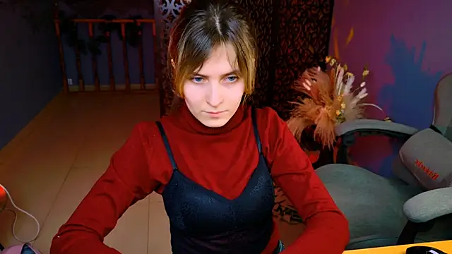 Snapshot of LolaAsmus chatting on February 6, 2025, 7:18 pm LolaAsmus online show from February 6, 2025, 7:18 pm