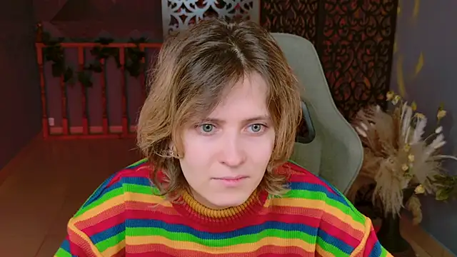 Snapshot of LolaAsmus chatting on February 8, 2025, 1:11 pm LolaAsmus online show from February 8, 2025, 1:11 pm