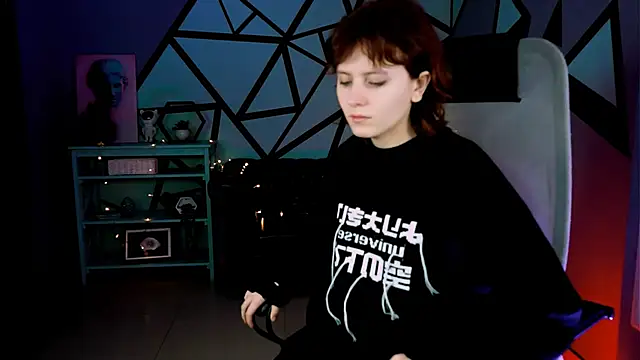 Snapshot of LolaAsmus chatting on March 13, 2025, 5:11 am LolaAsmus online show from March 13, 2025, 5:11 am