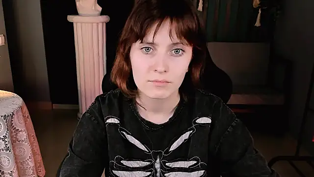 Snapshot of LolaAsmus chatting on March 18, 2025, 4:39 pm LolaAsmus online show from March 18, 2025, 4:39 pm