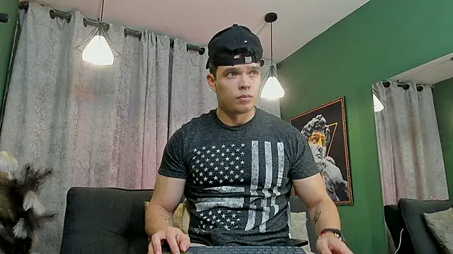 Jake Tylerr  online show from September 20, 2025, 10:26 pm