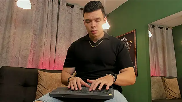 Jake Tylerr  online show from October 9, 2025, 6:08 pm