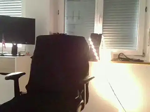 Angelbunn online show from February 24, 2025, 1:21 pm