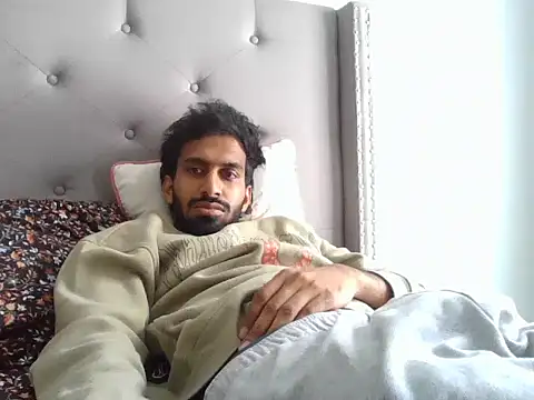 Snapshot of skinny__boy__ chatting on February 23, 2026, 6:19 pm skinny boy online show from February 23, 2026, 6:19 pm