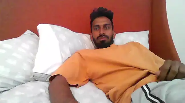 Snapshot of skinny__boy__ chatting on February 17, 2025, 8:16 pm skinny boy online show from February 17, 2025, 8:16 pm